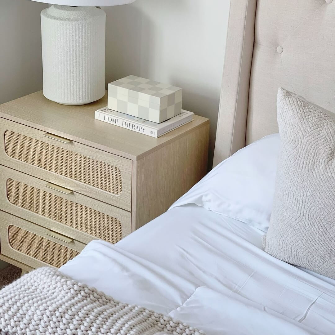 Rattan Nightstand Dresser Table with 3 Drawers